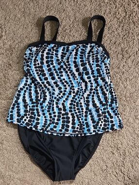NWT Miraclesuit Blue & Black Patterned 2pc Tankini